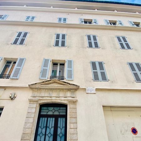 Tres Joli T3 Vieux Port Cannes Exteriör bild